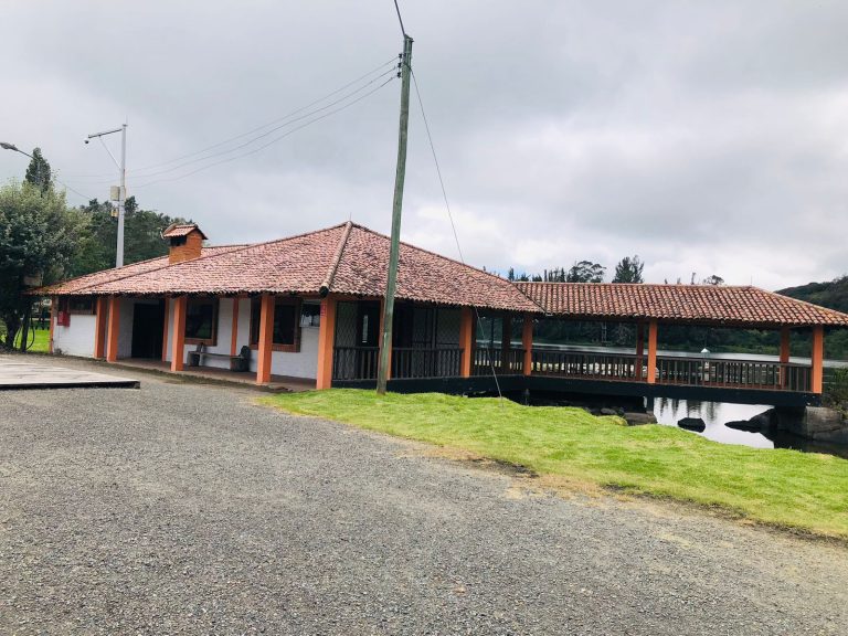 Restaurante Complejo turístico Laguna de Busa